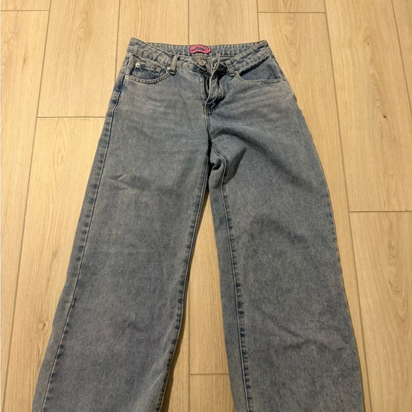 Classic Blue Women's Jeans - Picture 2 of 4